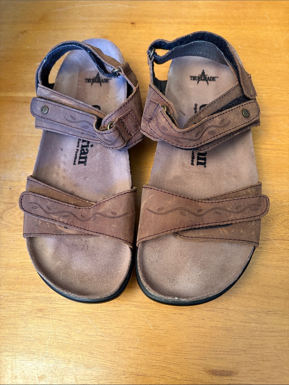 Women's Brown Cambrian Leather Sandals